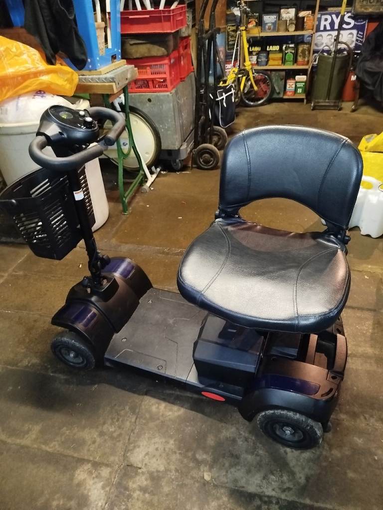 Lightweight Mobility Boot Scooter 