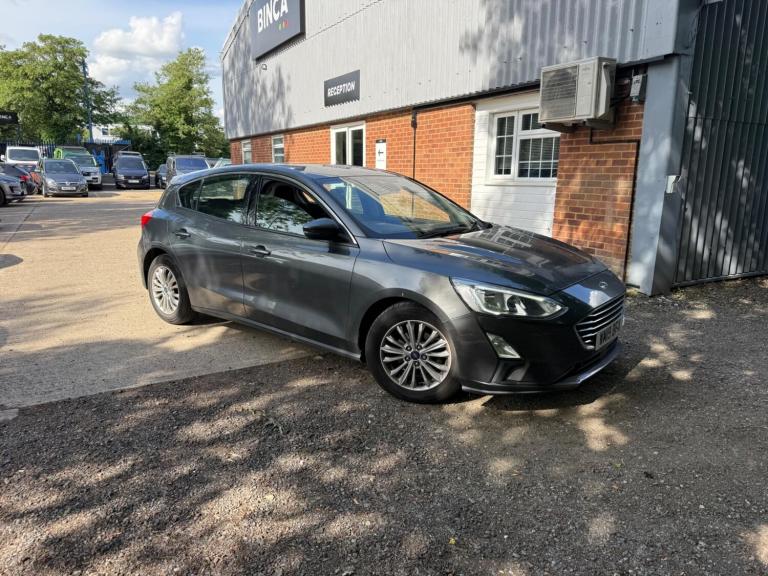 Ford Focus 1.0T EcoBoost Titanium Auto Euro 6 (s/s) 5dr Petrol Automatic