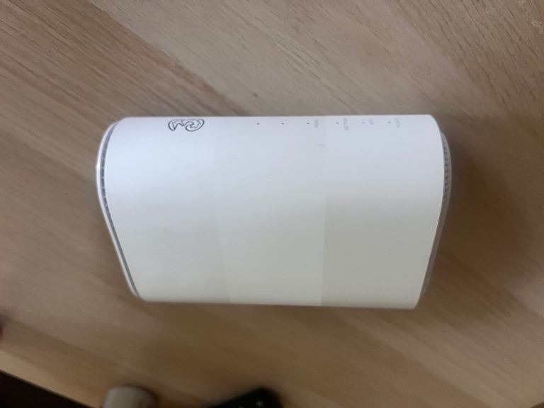 ZTE MC888A WIFI + 5G MOBILE BROADBAND HOME ROUTER