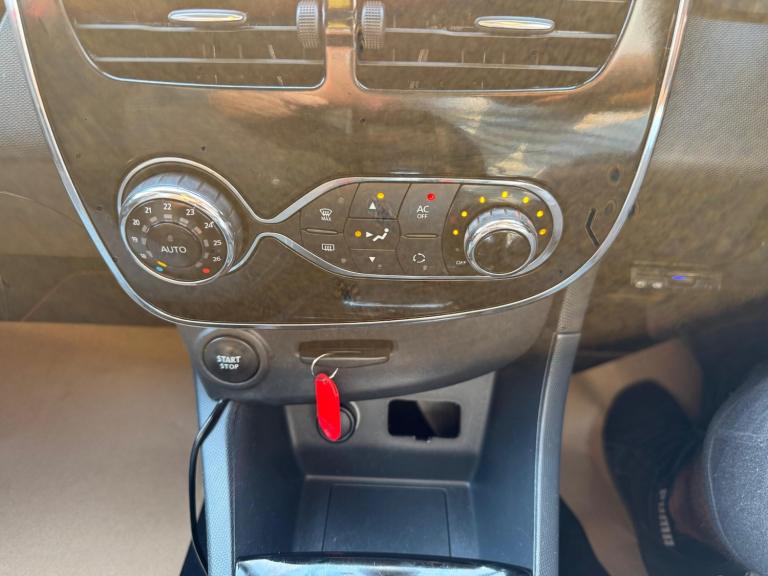 2014 Renault Clio 1.2 DYNAMIC AUTO  Hatchback Petrol Automatic
