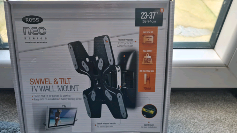 Swivel & Tilt TV Wall Mount