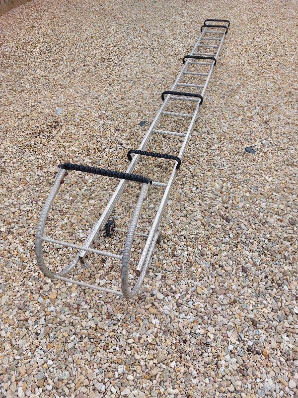 Roof ladder