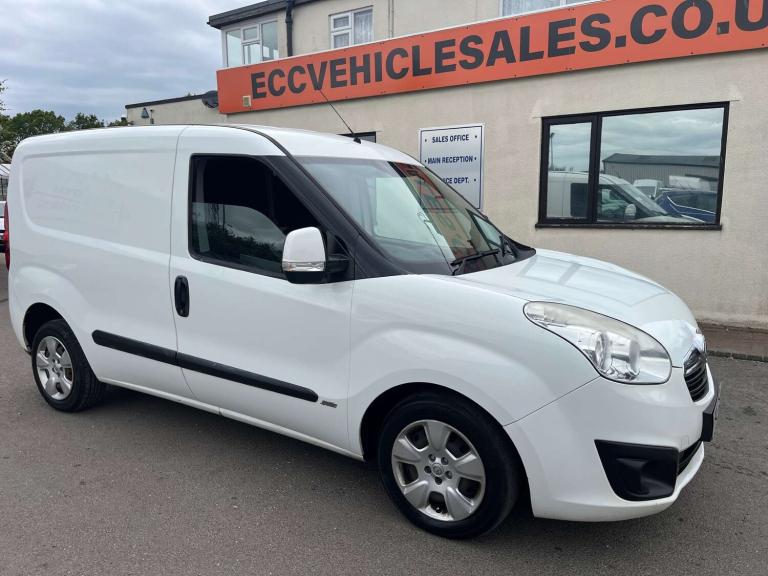 2016 Vauxhall Combo 1.2 Combo 2000 L1H1 CDTi Sportive Panel Van Diesel Manual
