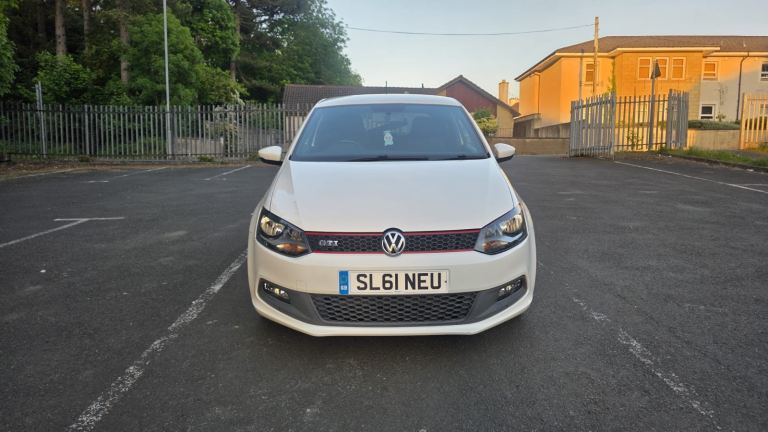 Volkswagen, POLO, Hatchback, 2011, Semi-Auto, 1390 (cc), 3 doors