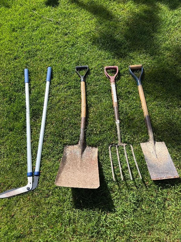 Used Spades, Used Fork, New Shears for Sale
