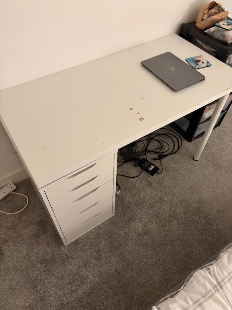 White Desk Ikea