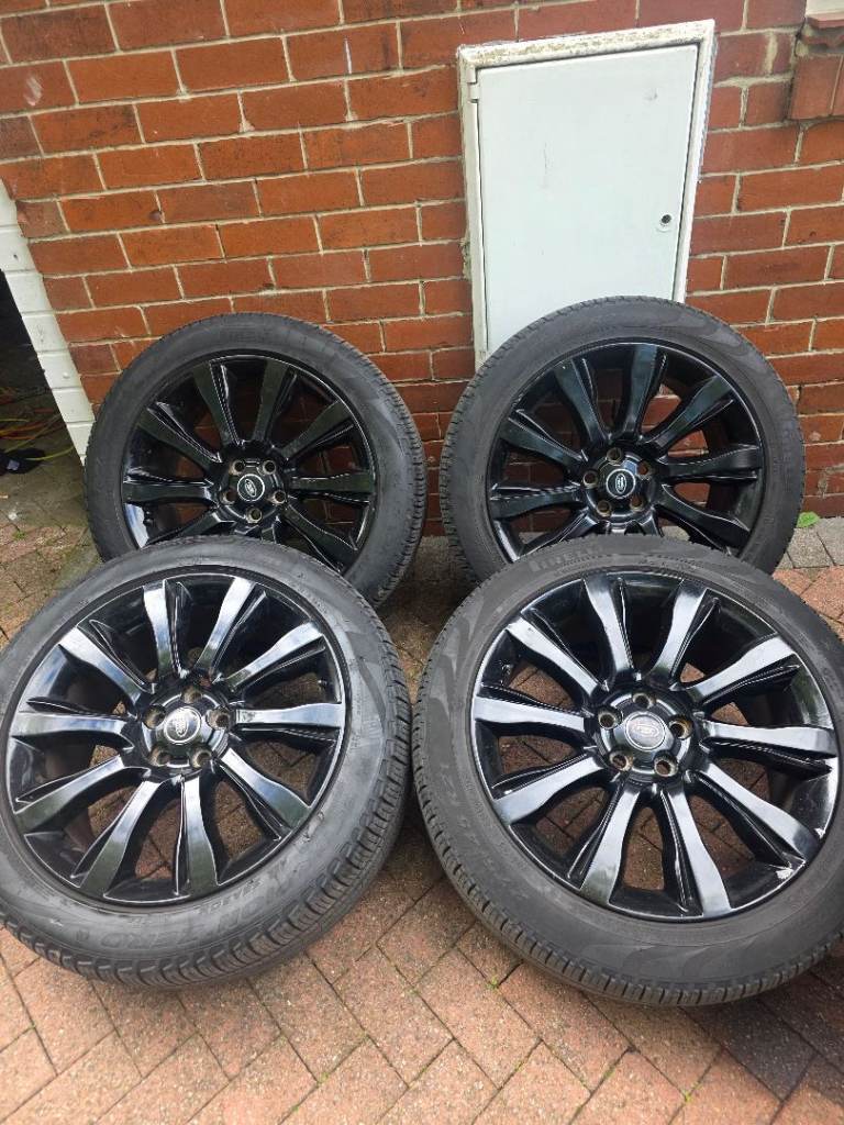 Land rover range rover 21" alloy wheels with pirelli tires and tpms sensors 