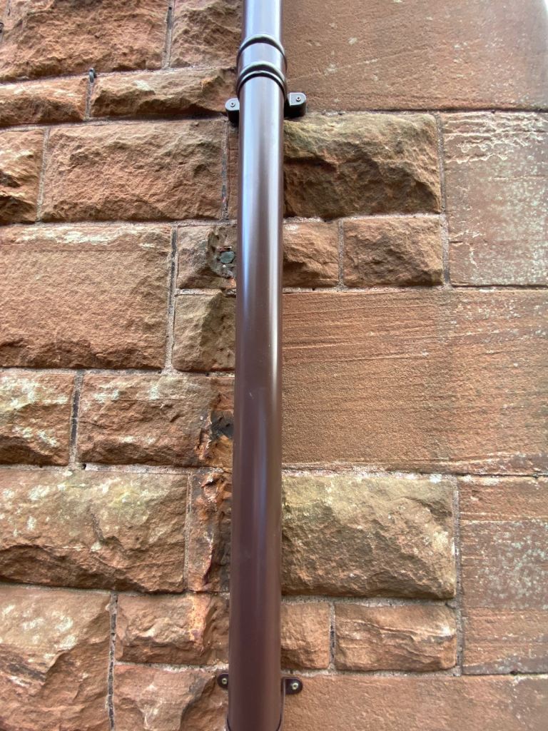 Aluminium round down pipe