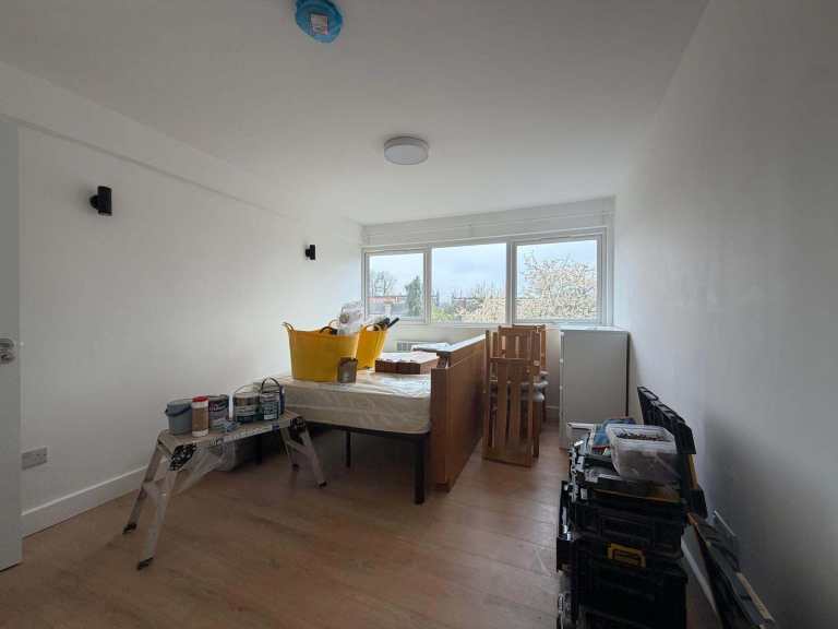 Large Ensuite Double-Room in Ealing – DSS Considered