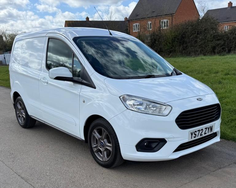 2023 Ford Transit Courier 1.0 EcoBoost Limited White Van - 45,500 Miles
