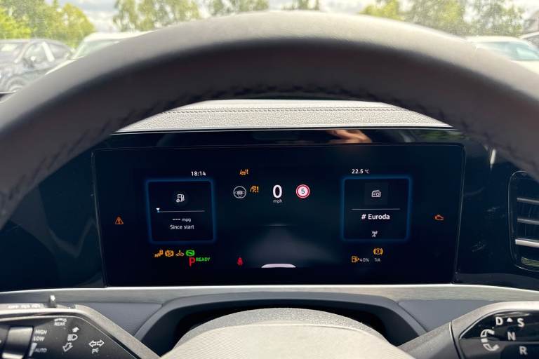 2025 Volkswagen Passat 1.5 eTSI MHEV Elegance DSG Euro 6 (s/s) 5dr Estate Automatic