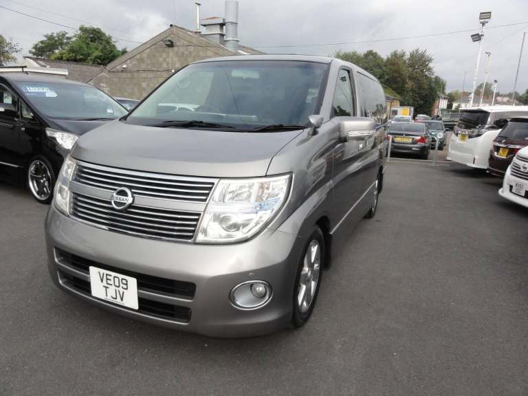 2026 Nissan Elgrand HIGHWAY STAR SUNROOFS CURTAINS CAR VX PETROL Automatic