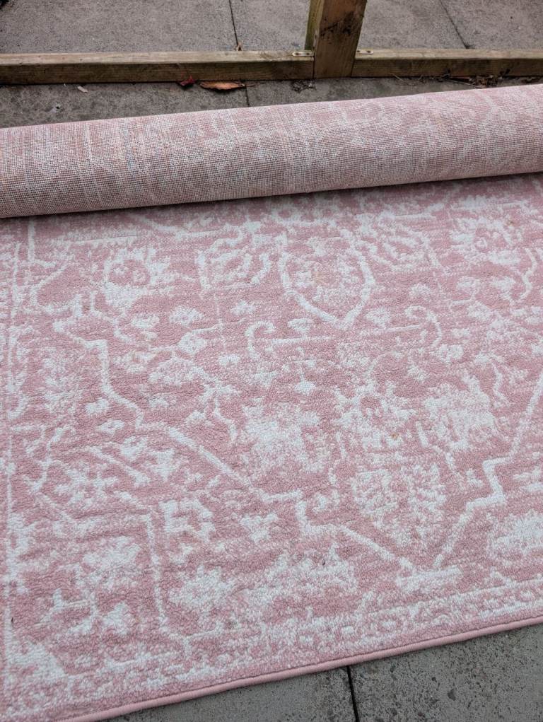 Free Pink Rug 120 x 60 