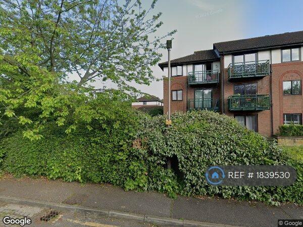 1 bedroom flat in Hutton Poplars, Brentwood, CM13 (1 bed) (#1839530)
