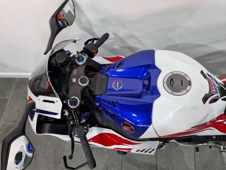 2024 Honda Fireblade CBR1000RRR SP, 30th Anniversary Edition, Warranty 06/26