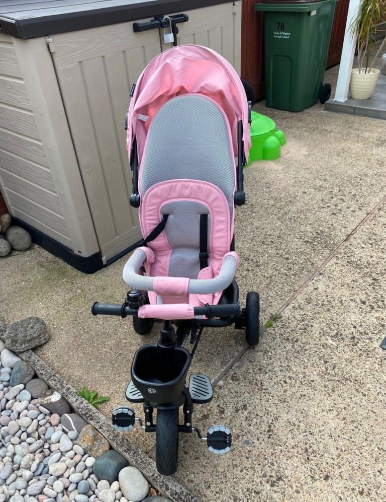Pink trike