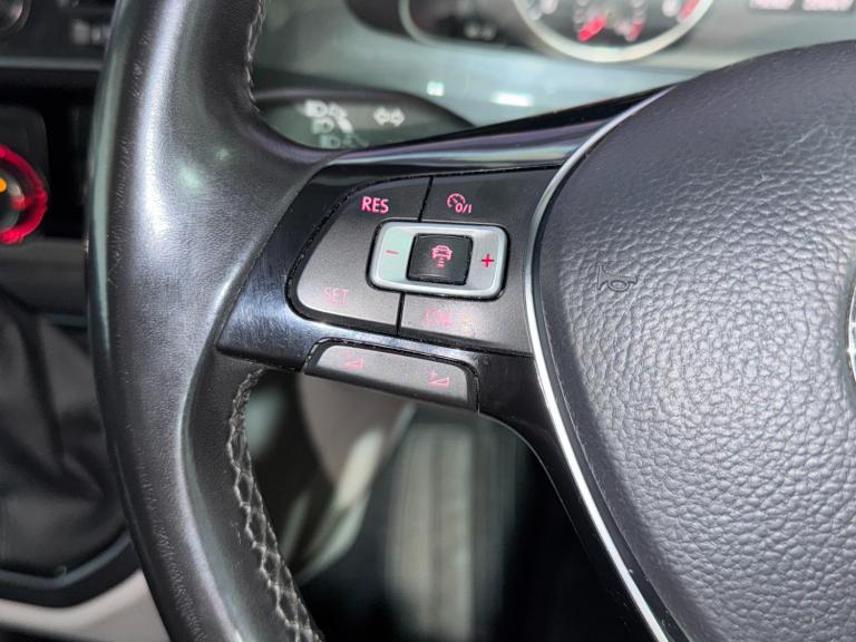 2017 Volkswagen Transporter 2.0 TDI BMT 204 Highline Kombi / Camper Van DSG Crew Van Diesel Autom...