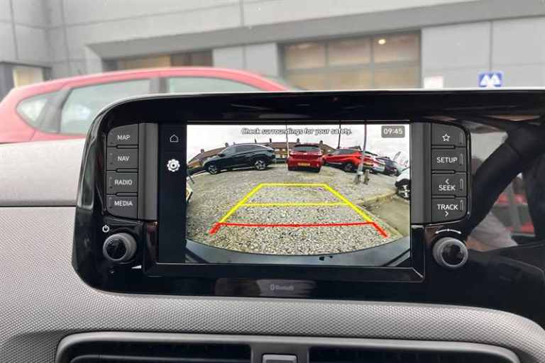 2025 Hyundai i10 1.2 Advance Hatchback 5dr Petrol Auto Euro 6 (s/s) (79 ps) Hatchback Petrol Auto...