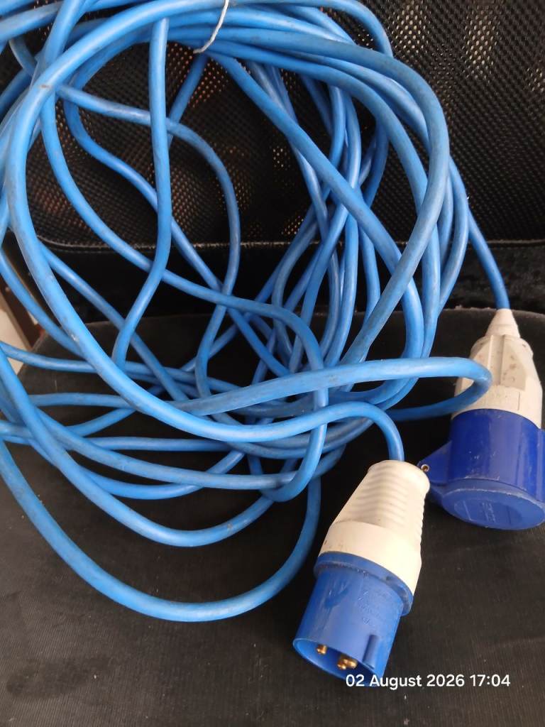 Caravan mains cable 