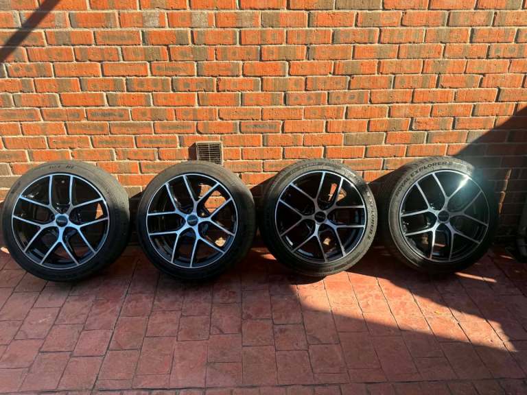 Romac Diablo black polished 17" alloys & tyres