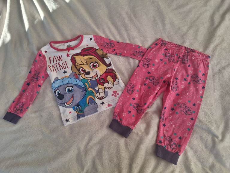 Paw Patrol Long Sleeved Pyjamas Size 18-24 Months 