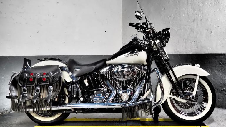 2007 Harley-Davidson Heritage Springer rare 6 speed 1584cc 1 year only stunning