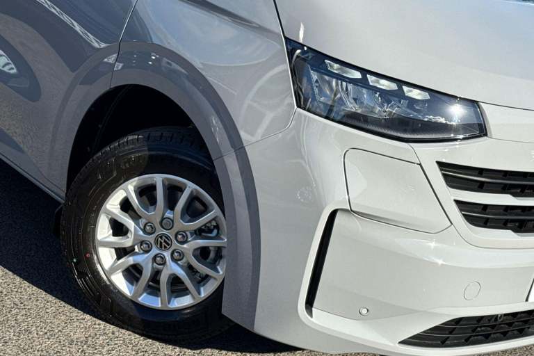 2025 Volkswagen Transporter 160kW 65kWh Commerce Pro Van Auto Van Automatic