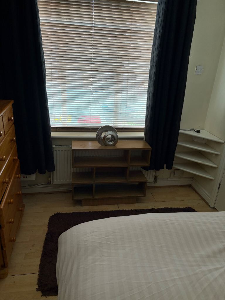 Double room west Swindon 