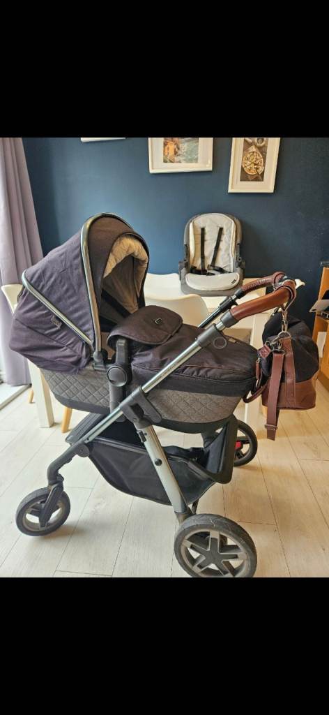 Silvercross Pioneer Special Edition Henley Pram
