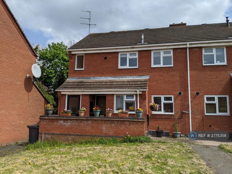 1 bedroom flat in Napton Drive, Leamington Spa, CV32 (1 bed) (#2775358)