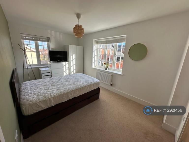 1 bedroom in Rennoldson Green, Chelmsford, CM2 (#2921456)