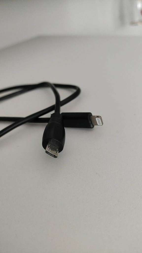 2* Lighting-Micro B USB cable
