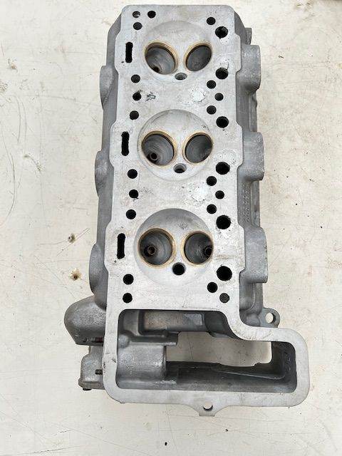 Cylinder head Fiat Dino 2400 side 1-2-3