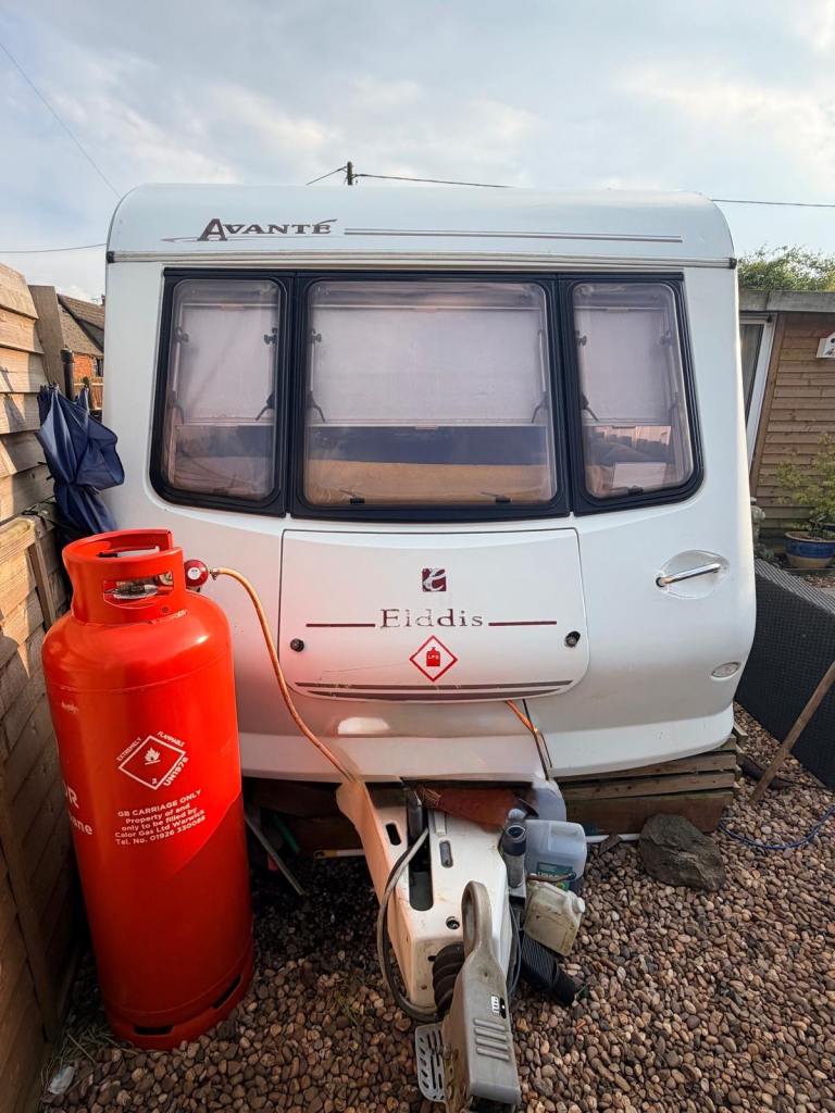 Elddis Avante twin axle 4 Berth Caravan 