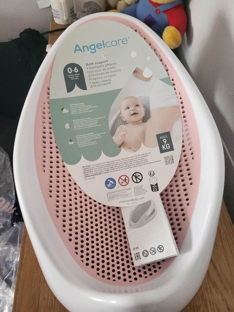 Angelcare baby bath + Bouncer and Maternity pillow 