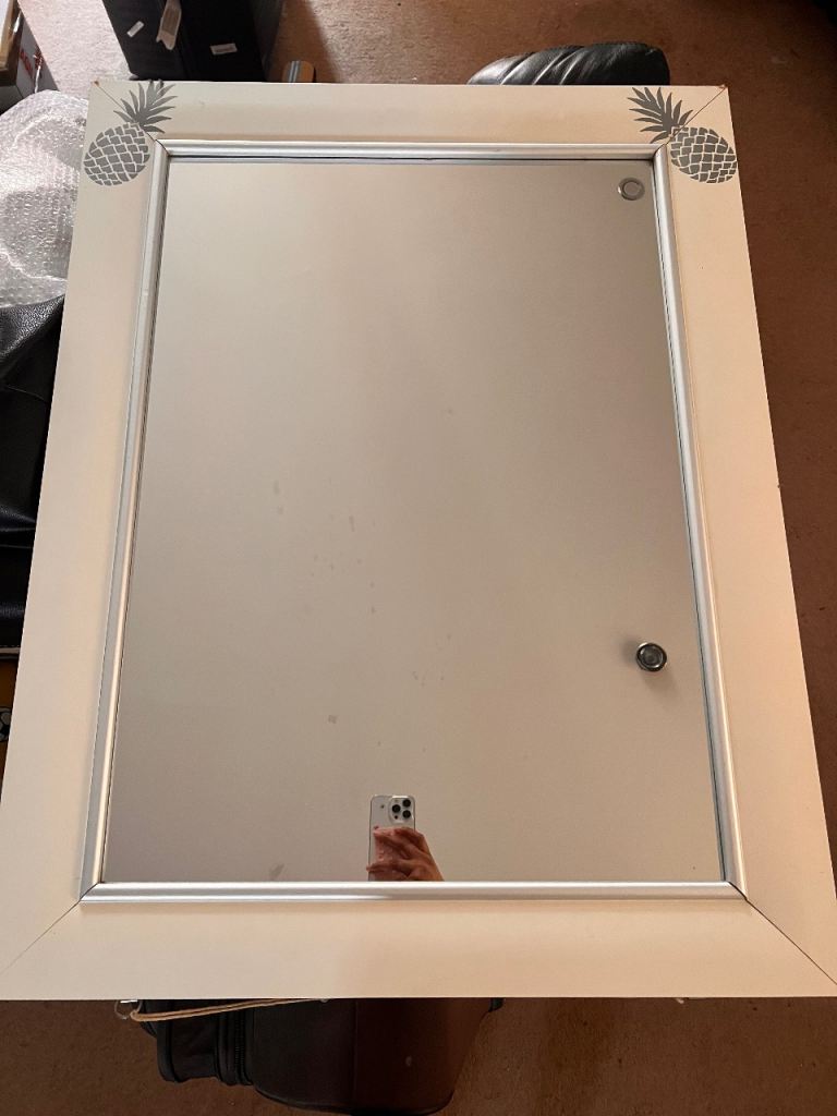 Rectangular Wall Mirror – Perfect for Bedroom or Hallway