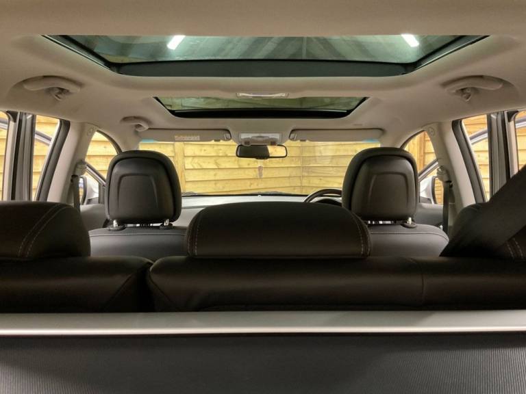 2014 Kia Sportage 1.7 CRDi EcoDynamics 3 SUV 5dr Diesel Manual 2WD Euro 5 (s/s) (114 bhp) ESTATE ...