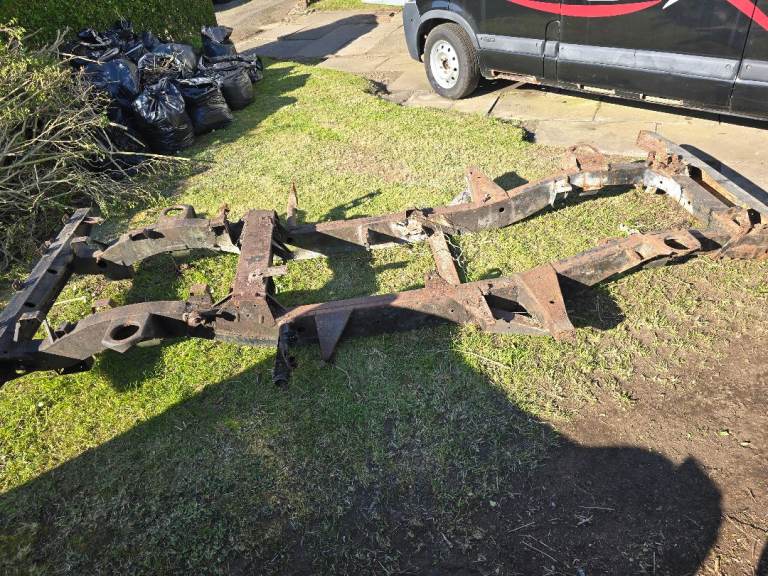 Landrover defender chassis