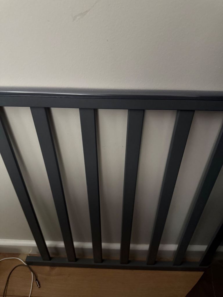 Baby cot for sale 