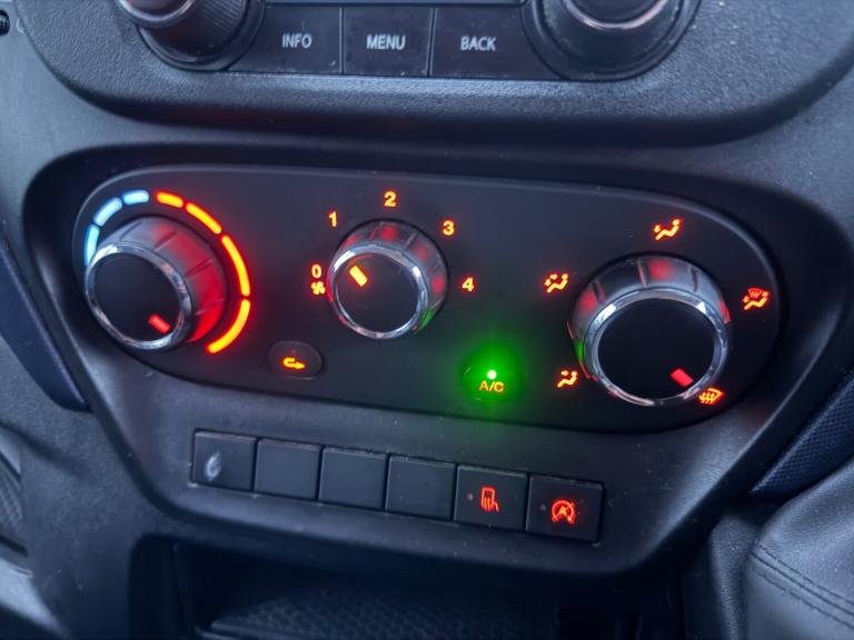 2020 IVECO DAILY 2.3L DIESEL WHITE AUTOMATIC PANEL VAN - 145K - NEW CAMBELT