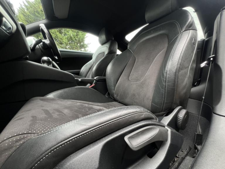 AUDI TT 2.0 TDI Black Edition 2013