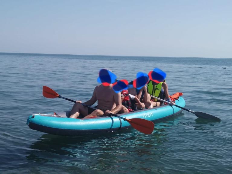 Decathlon ITIWIT Inflatable 2/3 person Kayak X100.  Plus, 2x paddle, pump, 3x additional longer fins