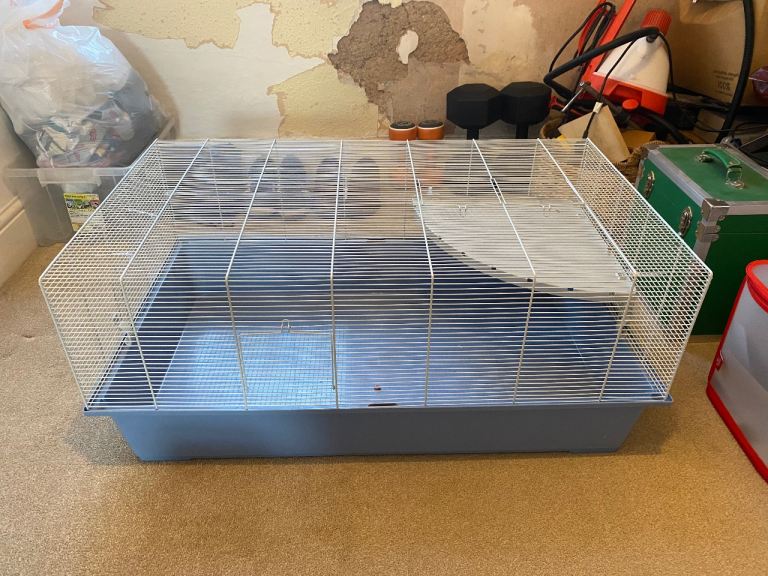 Large hamster cage & accessories 