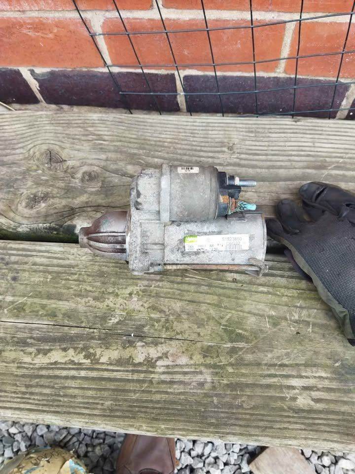 Ford Ka/ fiat 500 1.3tdci starter motor from 2009 car gwo pick up Sheffield