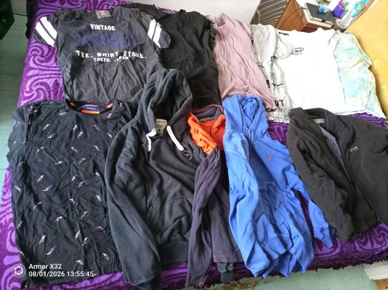 JOB LOT Men's XL T Shirts and Hoodies/Jumpers Suit Builder/DIY Project, Lounging, Workshop, Art