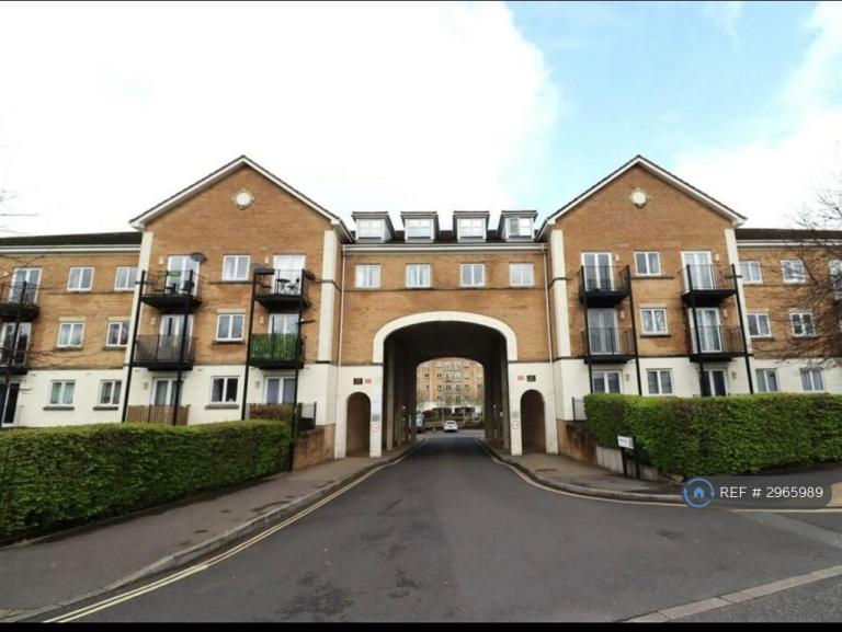 2 bedroom flat in The Dell, Southampton, SO15 (2 bed) (#2965989)