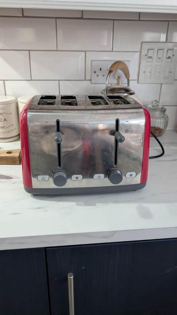 Cookworks Red 4-Slice Toaster – Good Condition