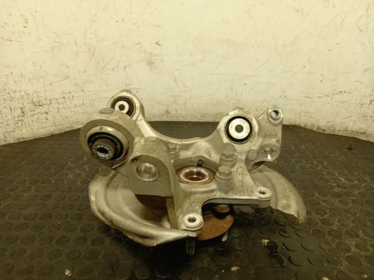 Ford Mustang Suv Wheel Hub Stub Axle O/S 2019-2026 0.0l Electric Rear Rh
