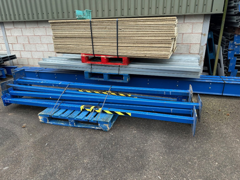 mezzanine 10 meters x 5.6 meters 