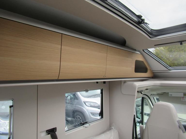 ADRIA CORAL 670 DL 60Y EDITION